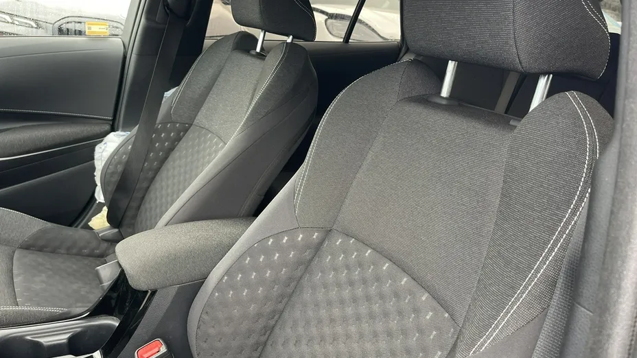 TOYOTA Corolla -