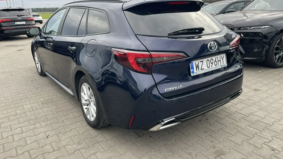 TOYOTA Corolla -
