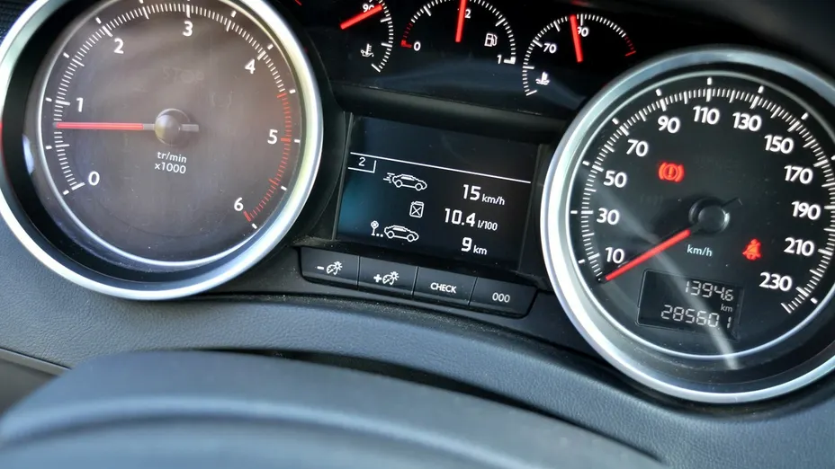 PEUGEOT 508 -