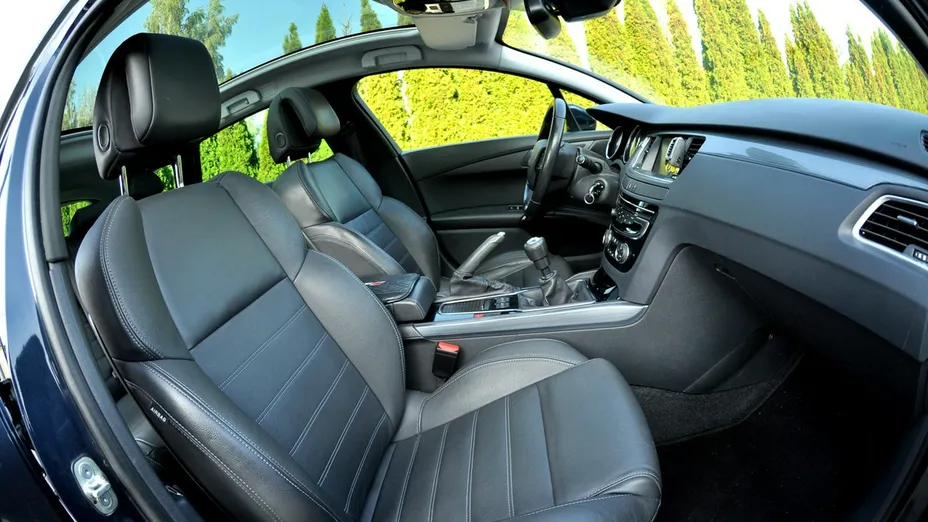 PEUGEOT 508 -
