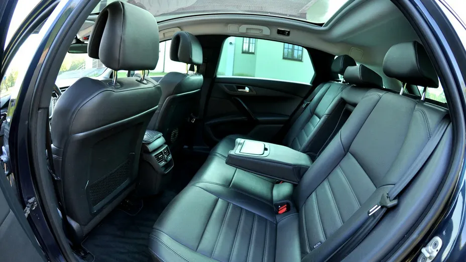 PEUGEOT 508 -