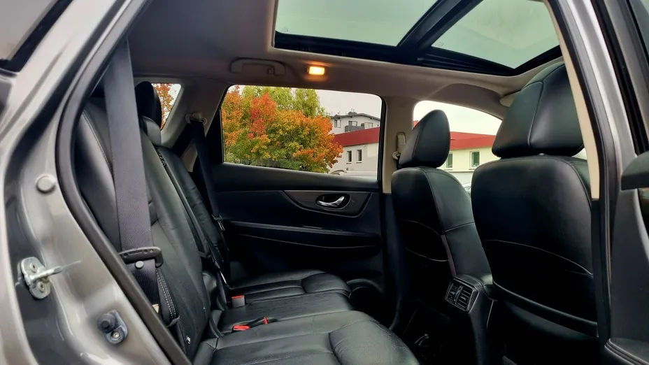 NISSAN X-Trail -