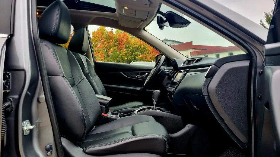 NISSAN X-Trail -