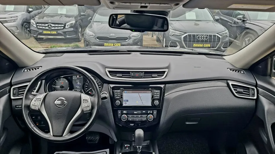 NISSAN X-Trail -