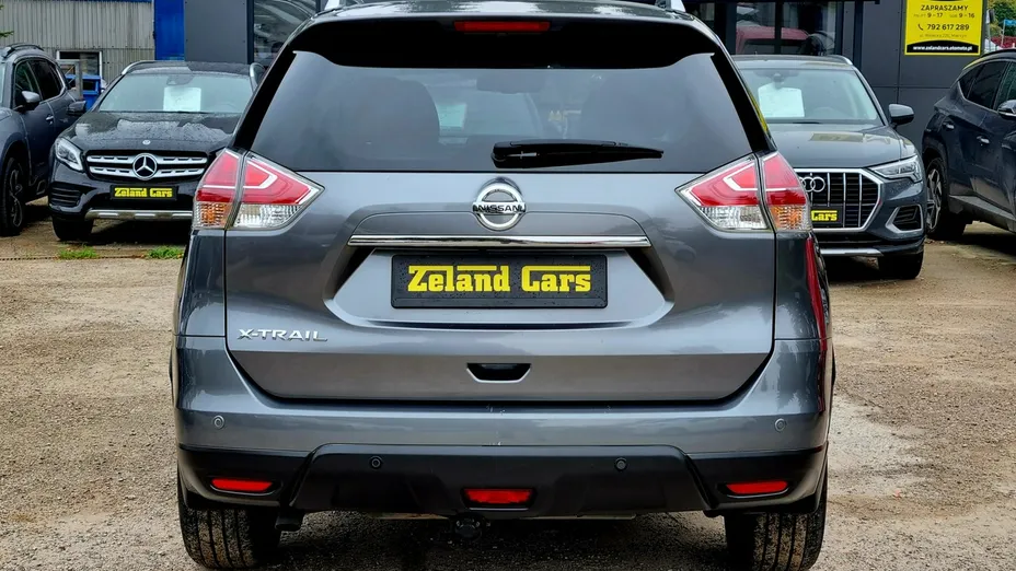 NISSAN X-Trail -