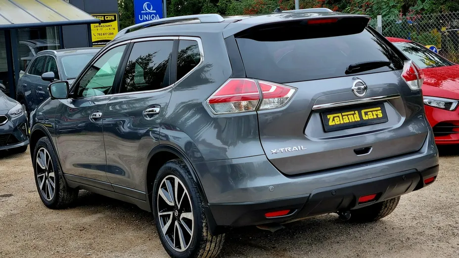 NISSAN X-Trail -