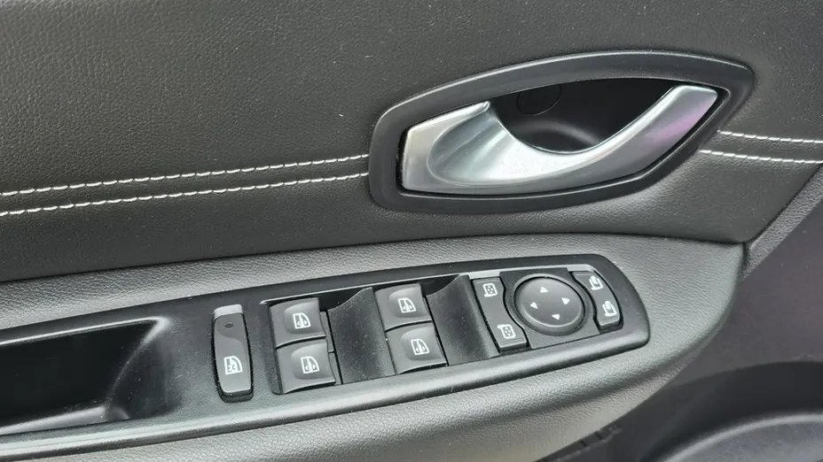 RENAULT Scenic -