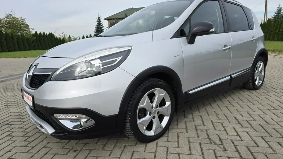 RENAULT Scenic -