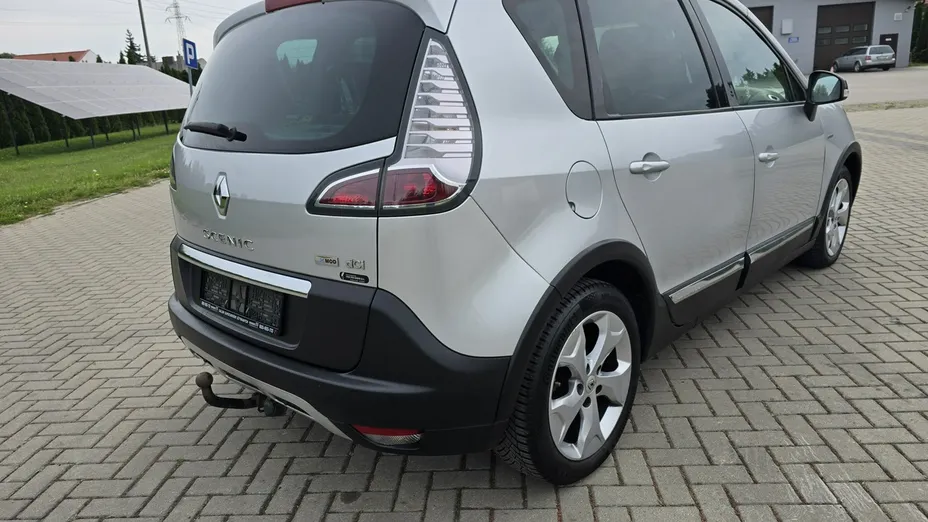 RENAULT Scenic -