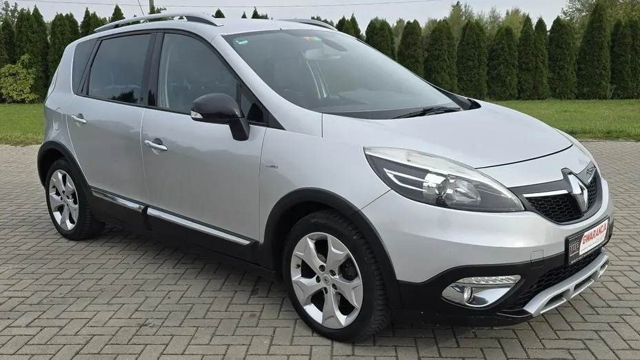 RENAULT Scenic -