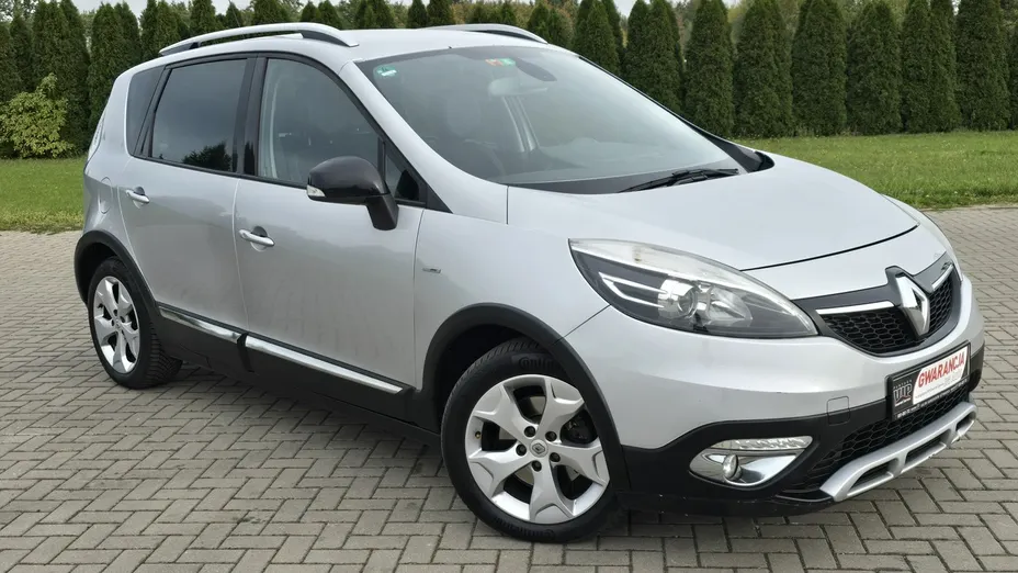 RENAULT Scenic -