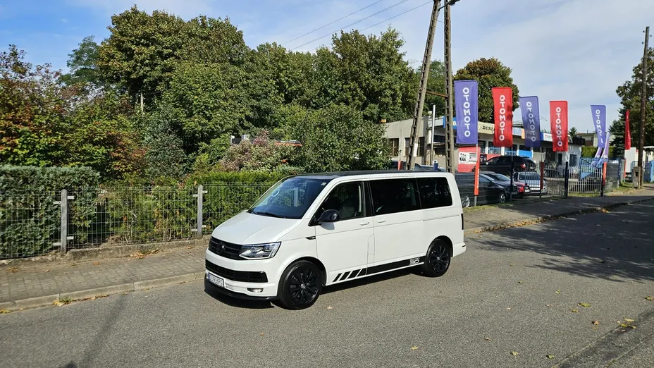 VOLKSWAGEN Multivan -