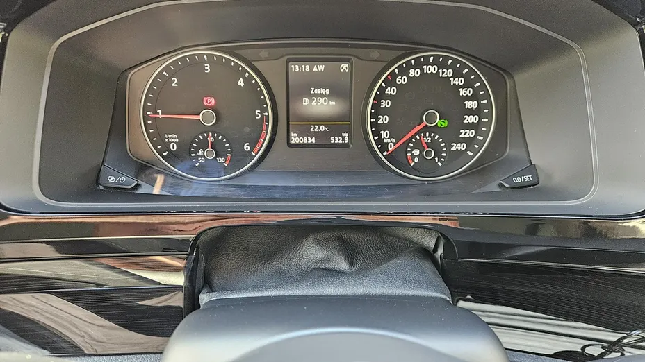 VOLKSWAGEN Multivan -