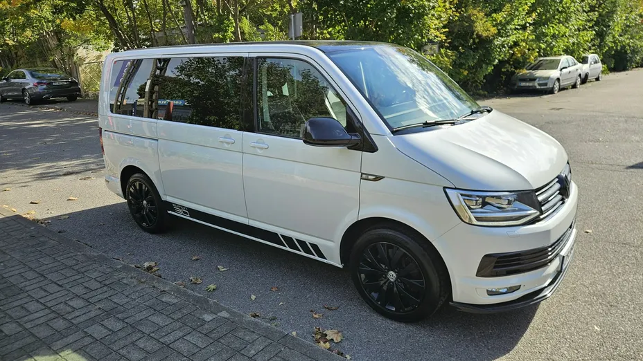 VOLKSWAGEN Multivan -