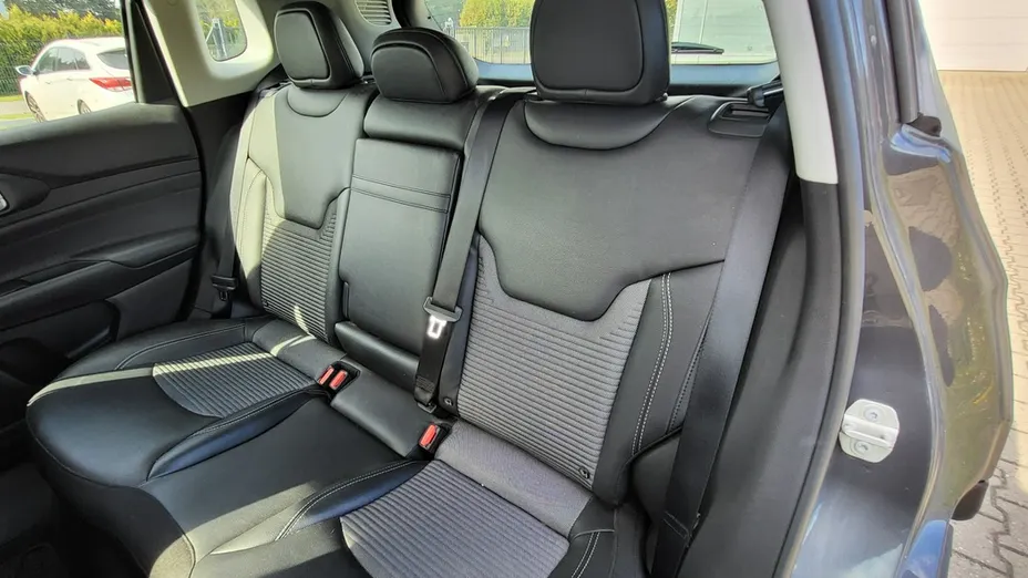 JEEP Compass -