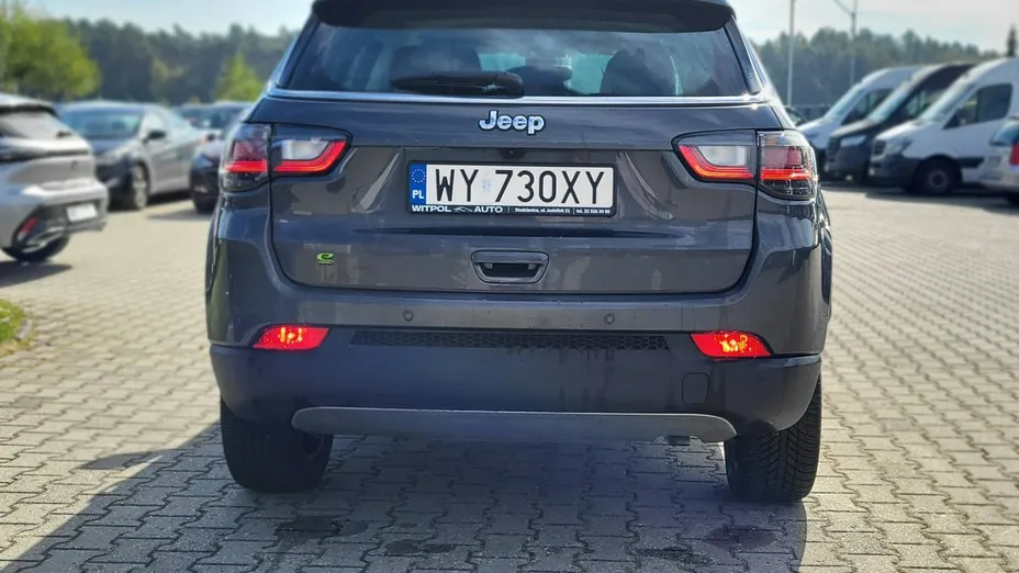 JEEP Compass -