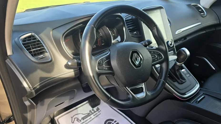 RENAULT Scenic -