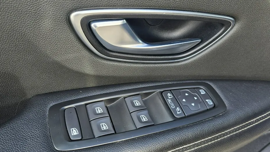 RENAULT Scenic -