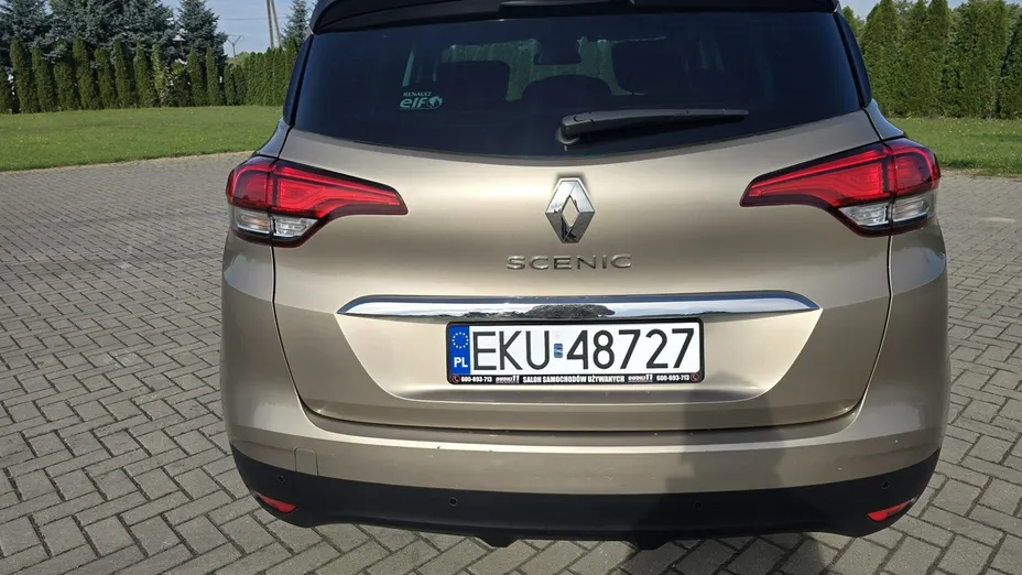 RENAULT Scenic -