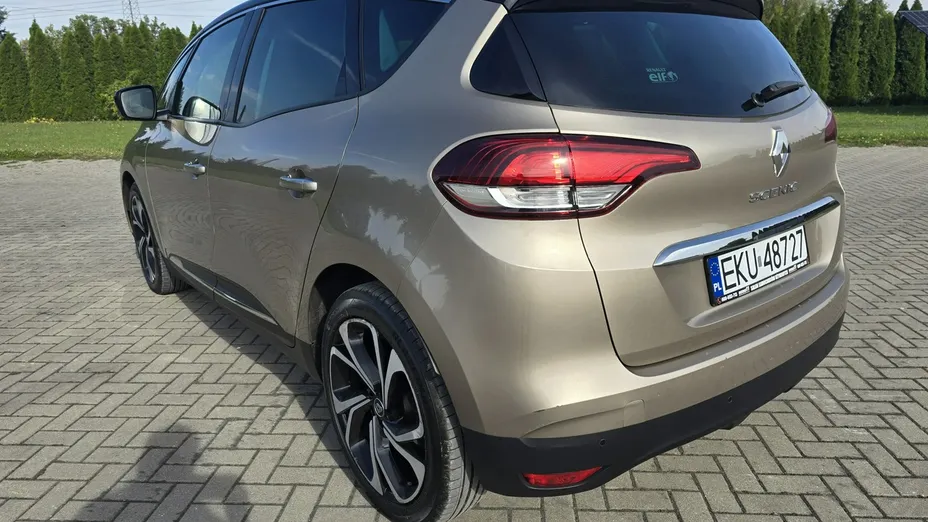 RENAULT Scenic -