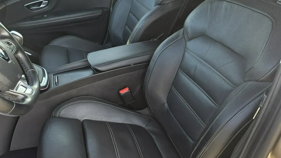 RENAULT Scenic -
