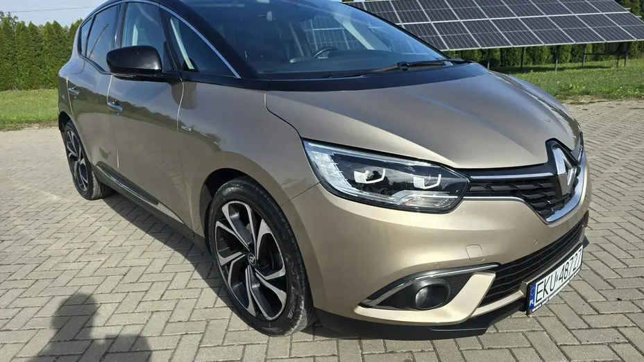 RENAULT Scenic -