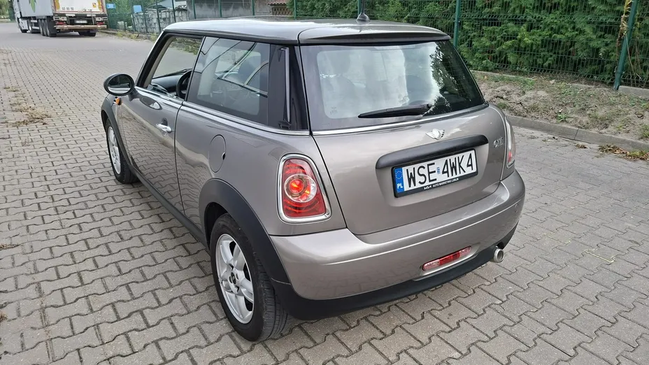 MINI Cooper -
