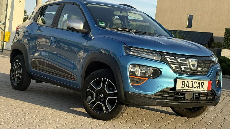 DACIA Spring -