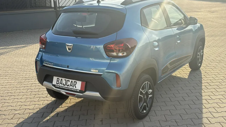 DACIA Spring -
