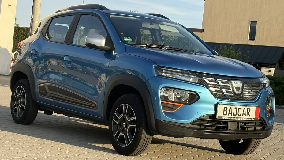 DACIA Spring -