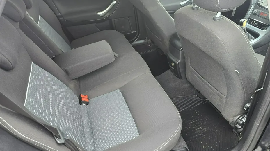 FORD Mondeo -
