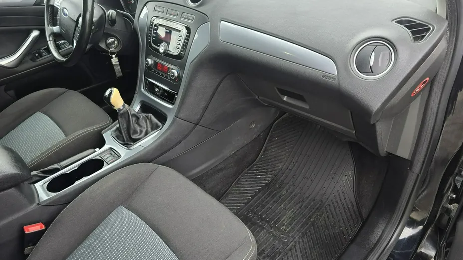 FORD Mondeo -