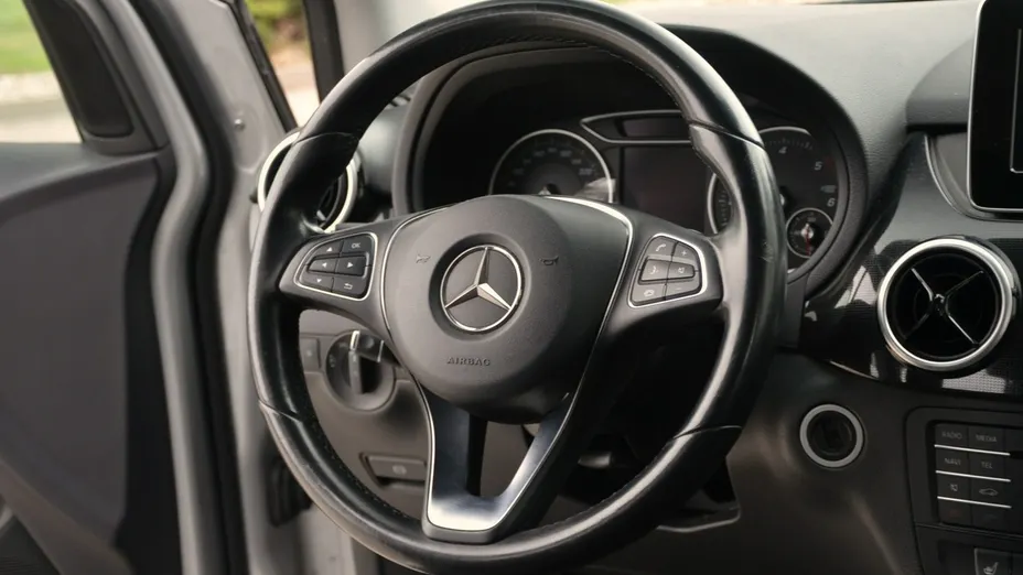 MERCEDES-BENZ B Klasa -