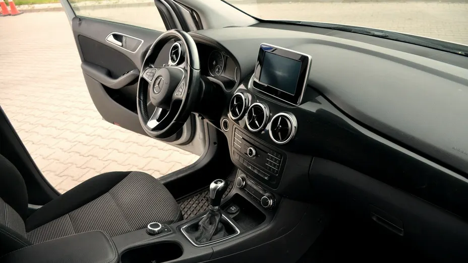 MERCEDES-BENZ B Klasa -