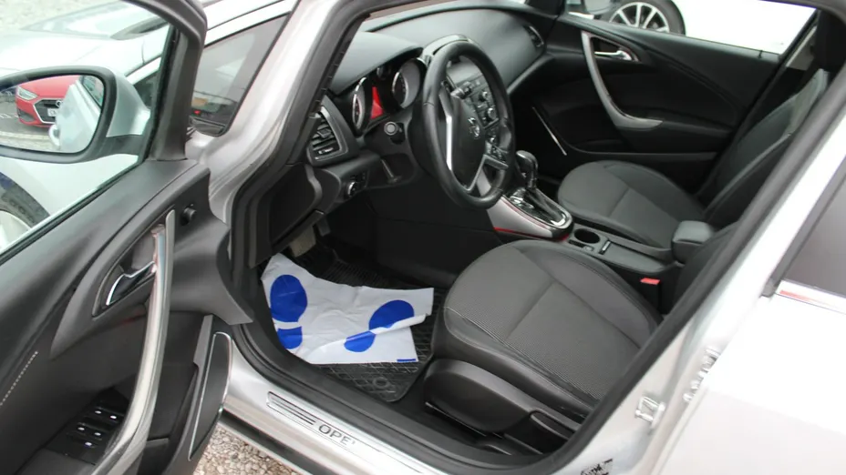OPEL Astra -