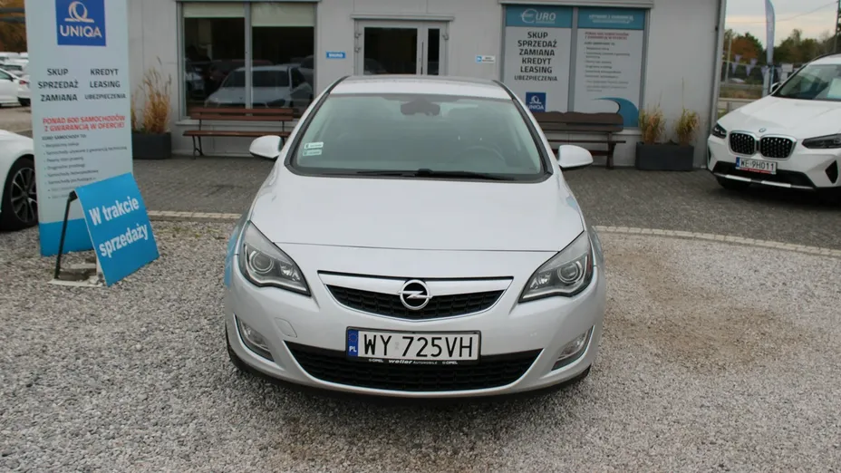 OPEL Astra -