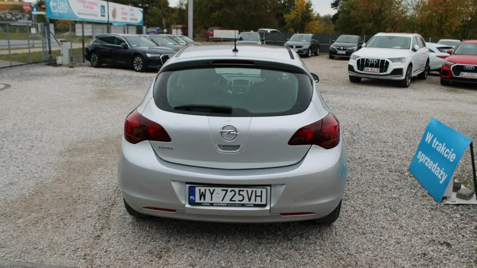 OPEL Astra -