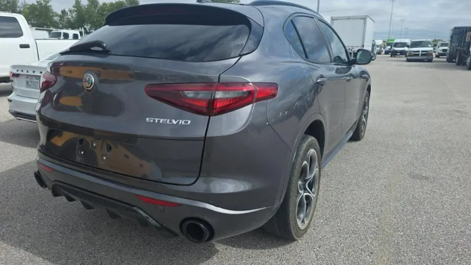 ALFA ROMEO Stelvio -