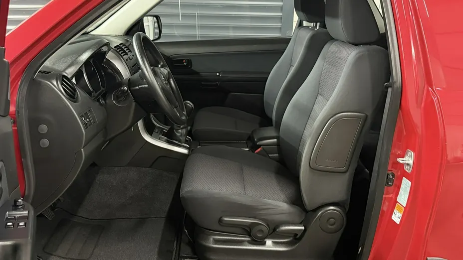SUZUKI Grand Vitara -