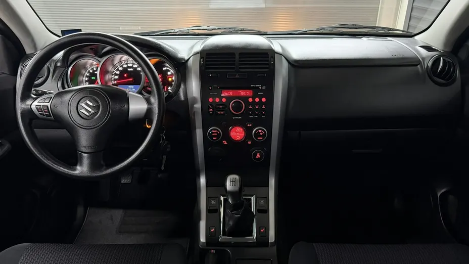 SUZUKI Grand Vitara -