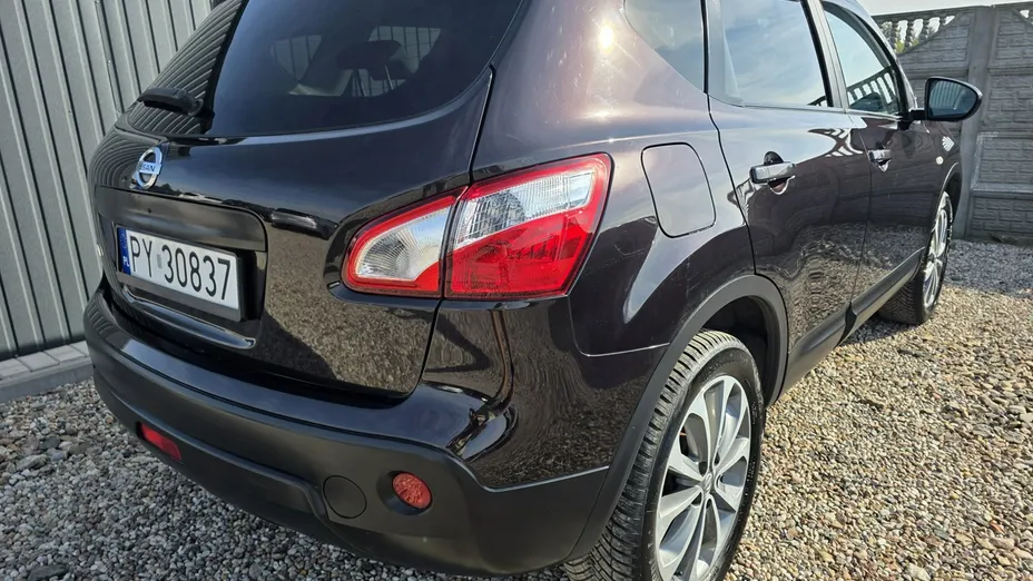 NISSAN Qashqai -