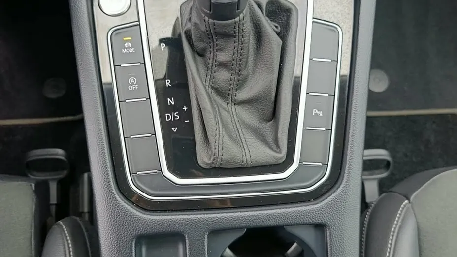 VOLKSWAGEN Arteon -