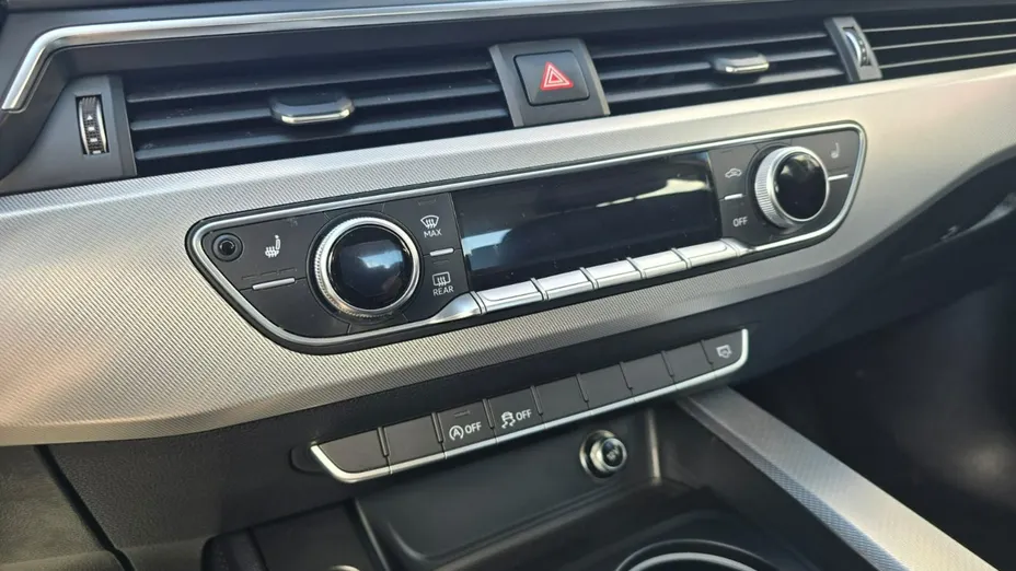 AUDI A4 -