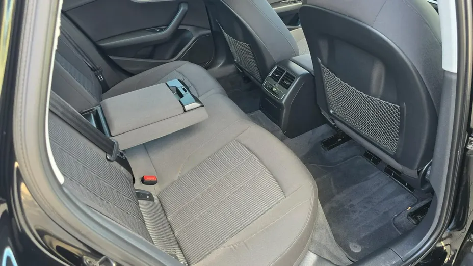 AUDI A4 -