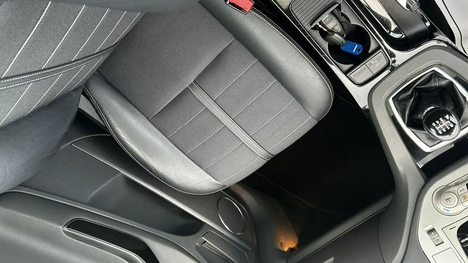 FORD Kuga -