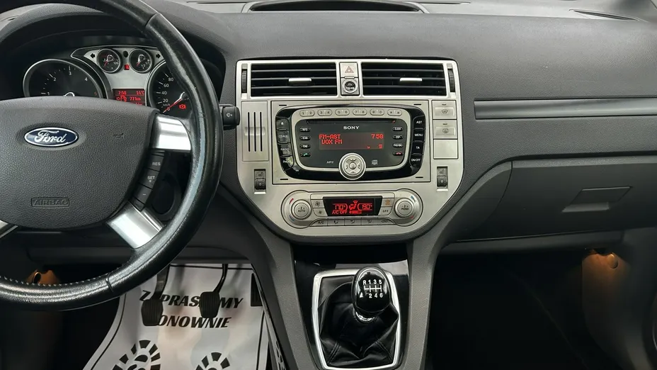FORD Kuga -