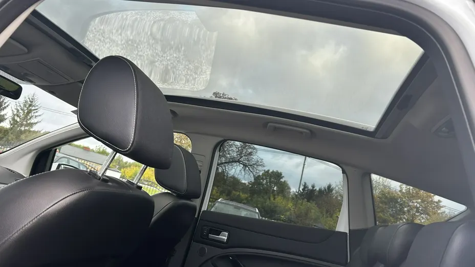 FORD Kuga -