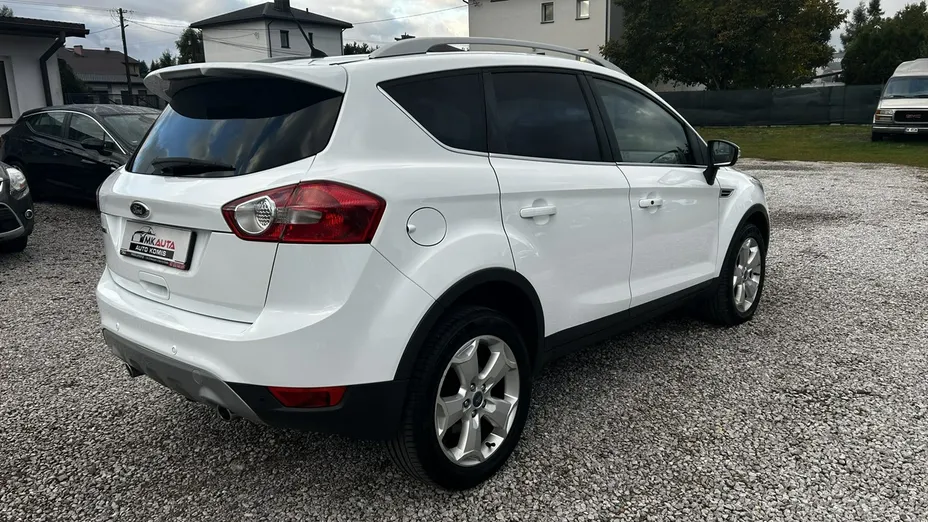 FORD Kuga -