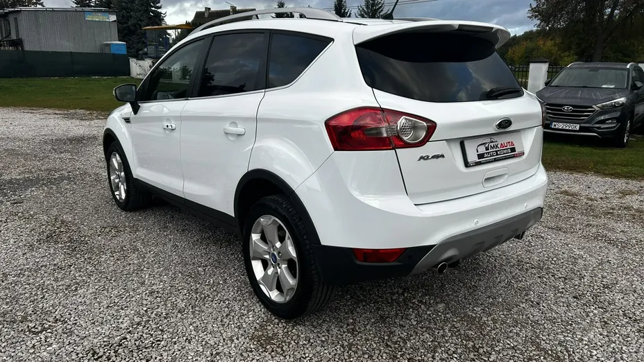 FORD Kuga -