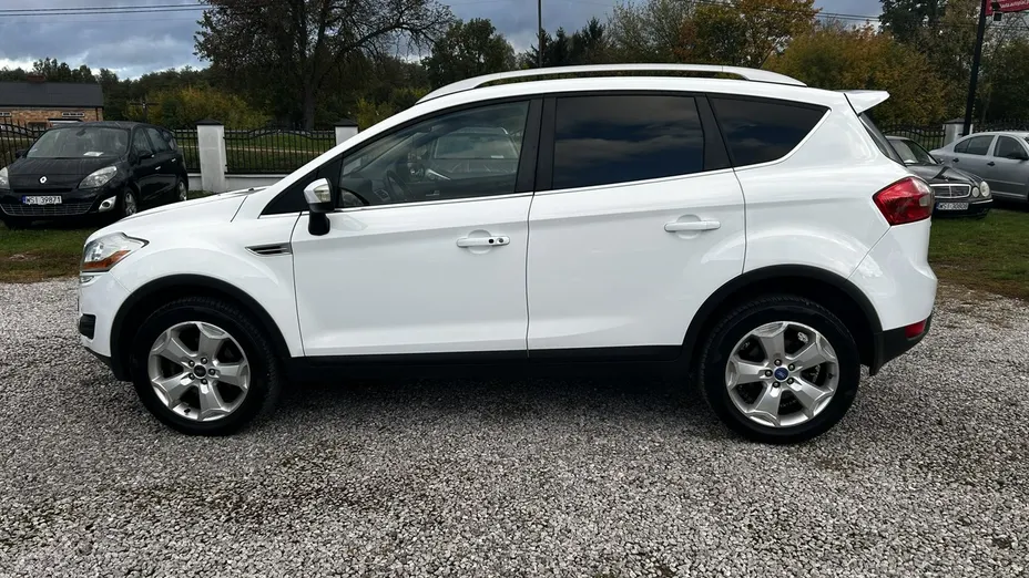 FORD Kuga -